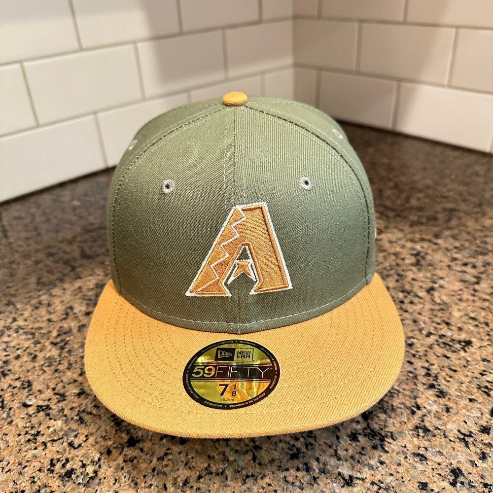 Arizona Diamondbacks New Era 59FIFTY Fitted Hat 7 1/8 Olive Gold MLB New